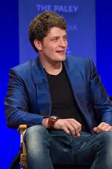 Brett Dier dans le rôle de Michael Cordero, Jr.