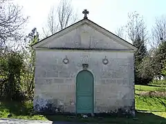 Tombeau de la famille Jeammet, au sud-ouest du bourg.