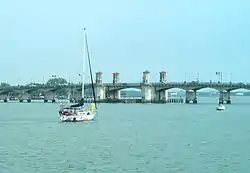 Vue du pont aux lions