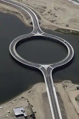 Pont circulaire de la lagune Garzón.