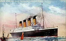 Carte postale du Britannic en mer en tenue civile.