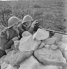 Casque Mk IV porté par des fantassins britanniques en Palestine à la fin des années 1940