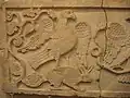 Bas-relief représentant un aigle capturant un lapin, Istanbul, Xe siècle.