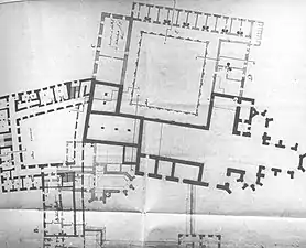 Plan architectural d'une église et de bâtiments monastiques.