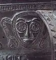 Dessin anthropomorphe sur un tambour de l'âge du bronze, Bali