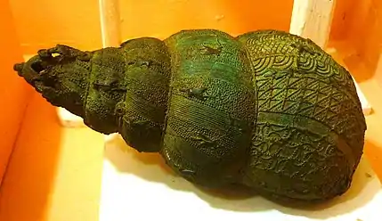 Bronze cérémoniel en forme de coquillage.