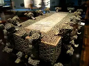 Bronzes provenant d'une tombe de l'époque de l'état de Chu du Xian de Xichuan.