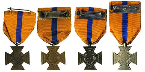 Les 4 versions de la Croix de bronze coté verso: "Spink", "Gaunt", "Rijksmunt koningin", "Rijksmunt koning".