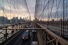 La circulation sur le pont.