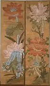Deux peintures de paravent, ici lotus et pivoine. H. 176 cm. Musée de Brooklyn