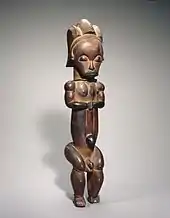 Statue d'ancêtre, gardien de reliquaire. Fang « du Sud », Mvaï. Attribuée aux « maîtres du Ntem ». Vallée du Ntem, République gabonaise. C14: v. 1750-1860. Bois, fer, H. 58,4 cm