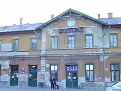 Ancien bâtiment de gare.
