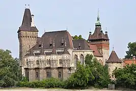 La partie gothique du château.