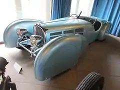 57S Roadster par Jean Bugatti 1936 (Fondation Bugatti de Molsheim).