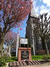 Le monument aux britanniques et australiens.