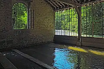 Intérieur du lavoir...