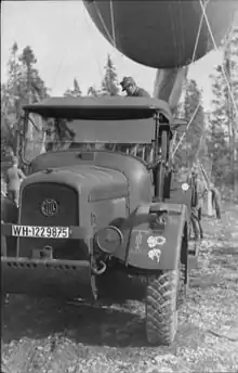 Norvège 1941, camion Latil de largage de ballons de surveillance.