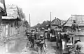 Soldats allemands dans un village russe.