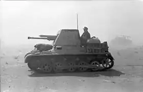 Panzerjäger I ou 4,7-cm Pak(t) (Sfl.) auf Panzerkampfwagen I Ausf. B. Son canon tchèque arme aussi le 4,7-cm Pak(t) auf Panzer 35R 731(f) ohne turm.