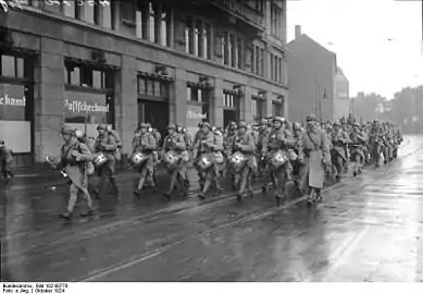 Troupes françaises dans la ville de Dortmund.