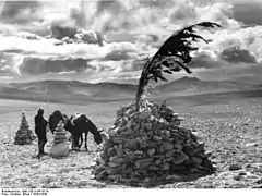 Obo au passage du col de Kongra La (sv)(Ernst Schäfer, 1939).