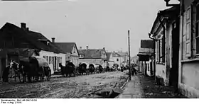 Convoi de chariots allemands traversant Slonim en 1916