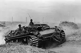 Un Sturmgeschütz III pendant la Bataille de Stalingrad en septembre 1942.