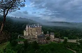 Le château d'Elz au matin du 25 août 2017.