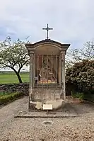 Niche-oratoire de la Vierge de Pitié.