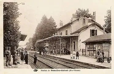 Carte postale de la gare de Bussière-Galant vers 1920.