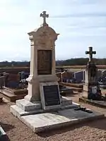 Le monument aux morts en 2013.