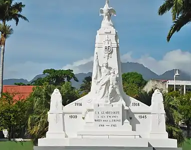 Monument aux morts de Basse-Terre