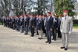 Cérémonie des anciens du 9e régiment de chasseurs parachutistes à Laval (mars 2012).
