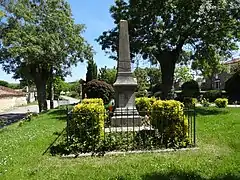 Monument aux morts.