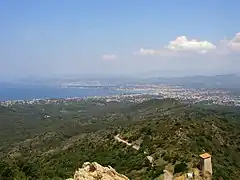 Vue de l'ensemble de la commune de Six-Fours depuis Notre-Dame du Mai.