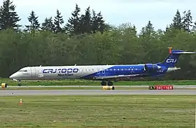 Bombardier CRJ1000 d'essai, immatriculé C-FRJX, photographié sur le terrain de Pain Field