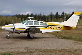 Un Beechcraft 95-B55 Baron semblable à celui qui s'est écrasé.