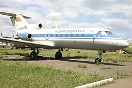 Yak-40,
