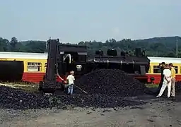 Chargement du charbon par bande transporteuse.