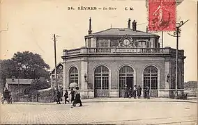 La gare de Pont de Sèvres à Sèvres dans les années 1930.