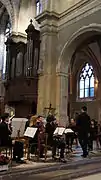 Concert devant les orgues