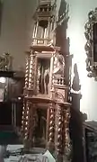 Retable en bois du château, vue de côté