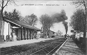 Intérieur de la gare.