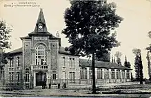 Le premier lycée Durzy