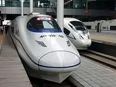 CRH2C et CRH3C à la gare de Tianjin