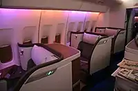 Sièges de première classe sur un 747-400 de Cathay Pacific
