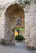 La porte de sortie du village fortifié.