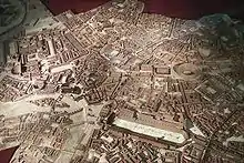 Photographie de la maquette d'une ville antique.