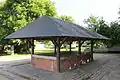 Le lavoir à l'emplacement de l'ancienne mare