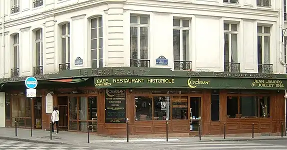 Le Café du Croissant à l'angle de la rue Montmartre.